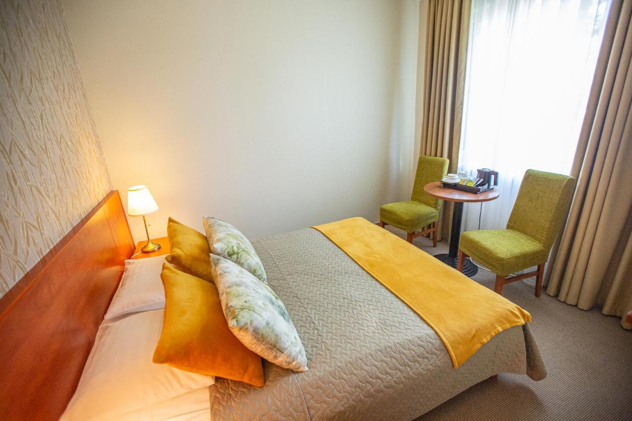 Zuvedra Hotell Ignalina Exteriör bild